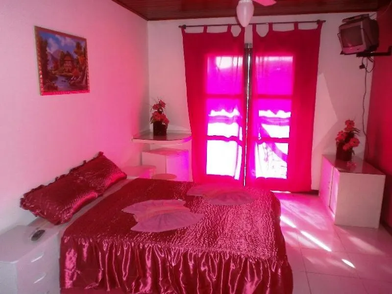 Pousada Sonho Tropical Búzios Gæstehus